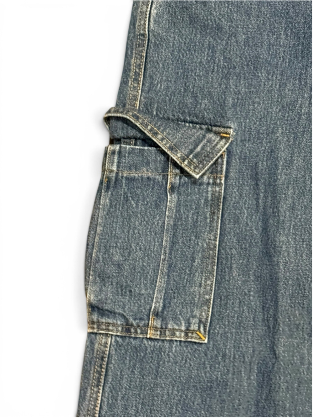 Levi’s Womens 94 Baggy Cargo Jeans Wide Leg Drawstring Hem Sz 24 Med Wash - Picture 3 of 9